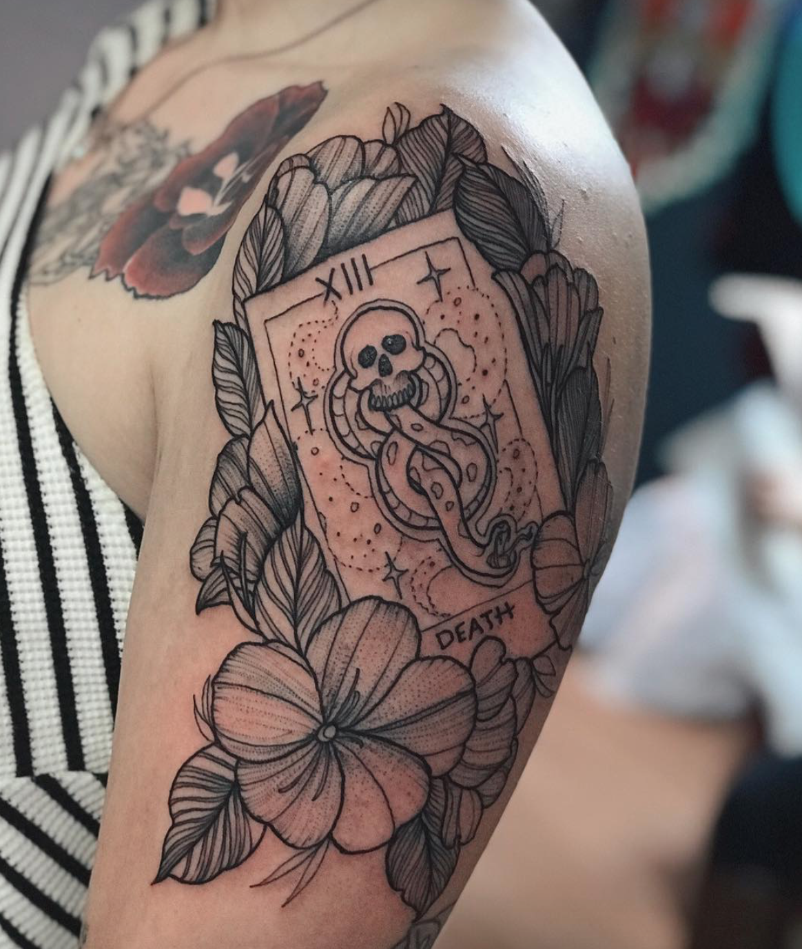 Meet Chloe JacksonCourteau A Las Vegas Tattooer Who